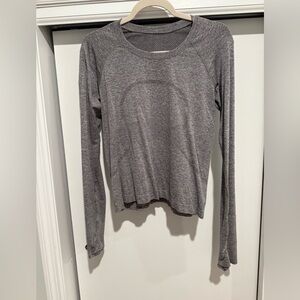 Lululemon Swiftly Tech Long Sleeve Race Length Size 10 EUC Heathered Gray